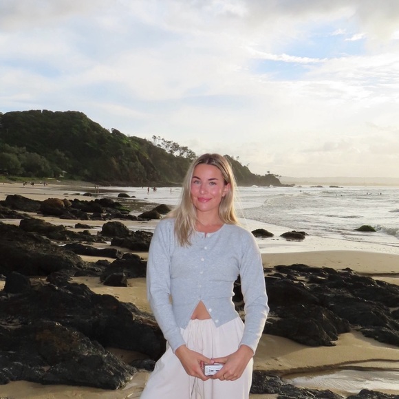 Meet your Posher, Emma - Picture 1 of 1